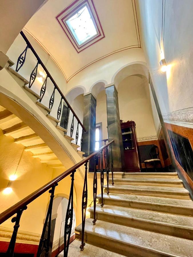 Palazzo Barbini Dimora Storica Aparthotel กัสติลโยเน เดล ลาโก ภายนอก รูปภาพ