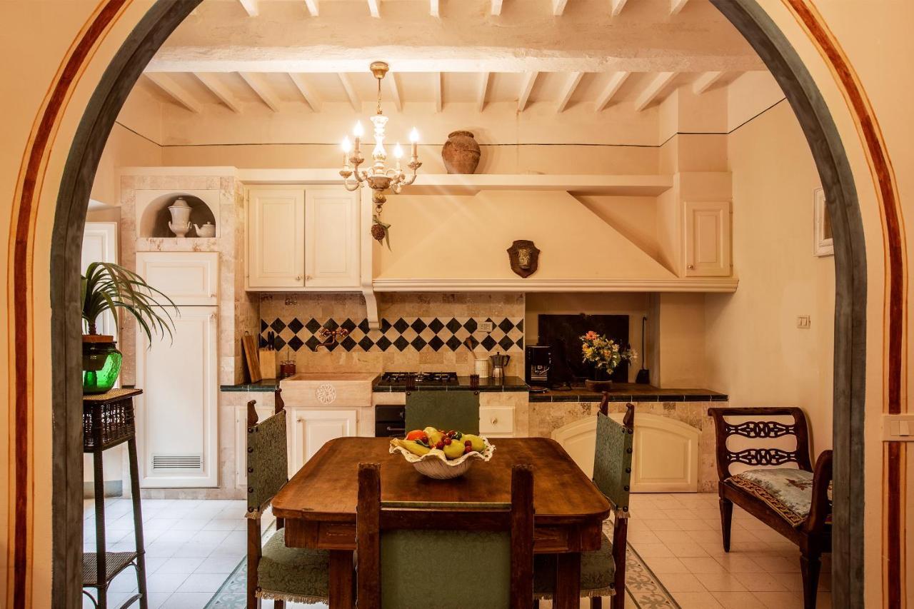 Palazzo Barbini Dimora Storica Aparthotel กัสติลโยเน เดล ลาโก ภายนอก รูปภาพ